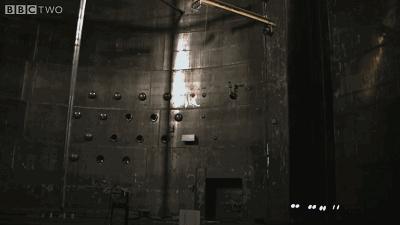 在人体上捏出等边直角三角形？现在的不科学网文真是要笑死我