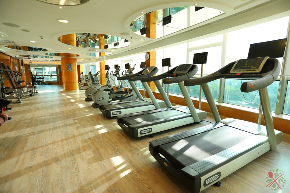 去香港囤货累觉不爱,住深圳购物最轻松