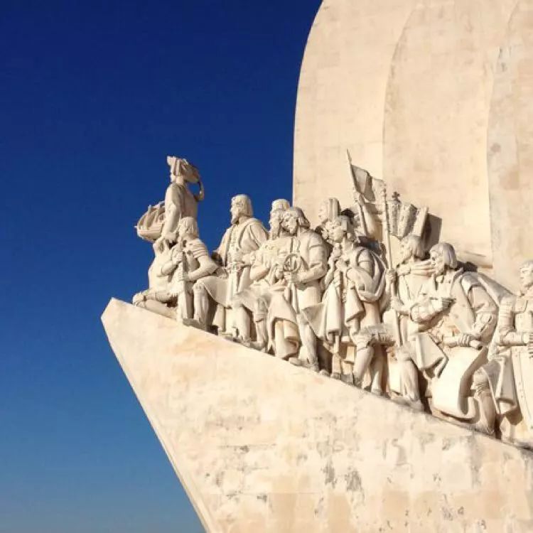 c罗是怎么变成巨星,为何说是c罗扛起了整个葡萄牙