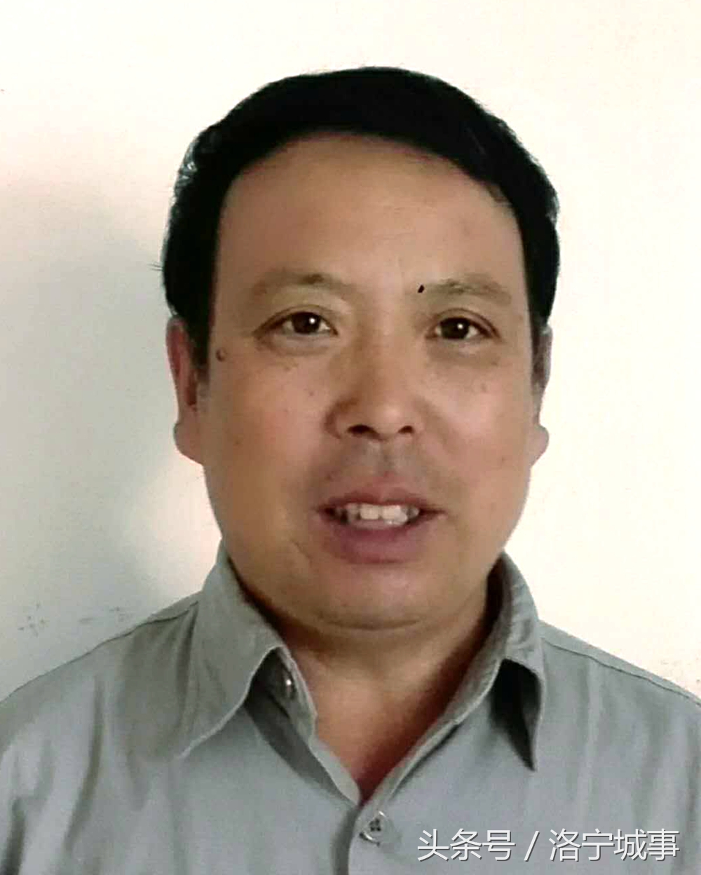 花开千朵各表一枝什么意思,花开两朵，各表一枝