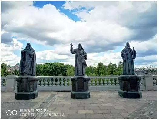 鍗庝负p20pro棣栨涓夋憚,鍗庝负p20pro寰曞崱涓夋憚