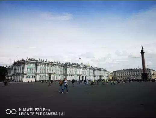 鍗庝负p20pro棣栨涓夋憚,鍗庝负p20pro寰曞崱涓夋憚