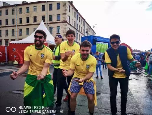 鍗庝负p20pro棣栨涓夋憚,鍗庝负p20pro寰曞崱涓夋憚