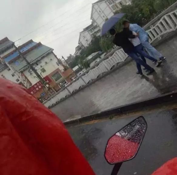 当*底卧**、做代购、救人命,外卖小哥才是隐藏在民间的高手,个个身怀绝技!