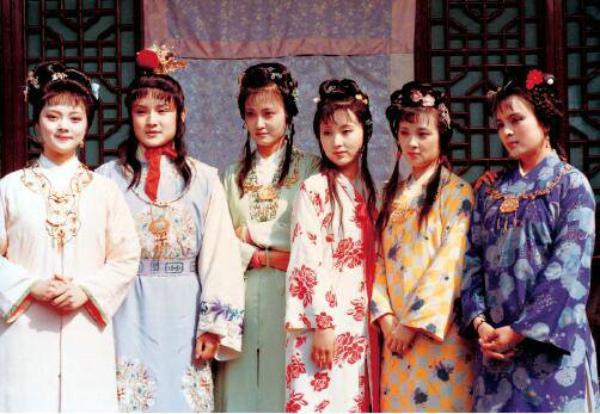 红楼梦贾母与薛宝钗的关系,红楼梦中贾母和林黛玉的关系