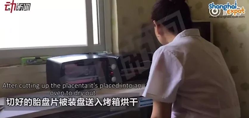 老外学中国吃大葱煎饼,外国人学中国人吃米饭