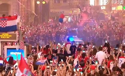 郑州违停几天车拖走,郑州违停严重车辆当场拖移