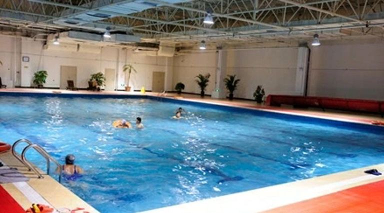 长春适合去的游泳馆,清凉一夏泳池