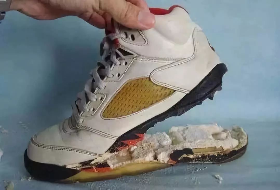 莆田鞋穿起来和正品有差距吗,莆田鞋比正品还好是真的吗