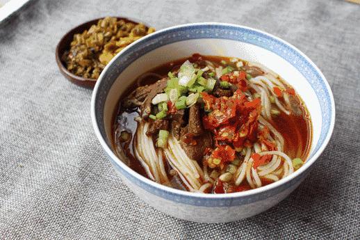 江西人的早餐从嗦一碗粉开始,江西早餐米粉做法大全