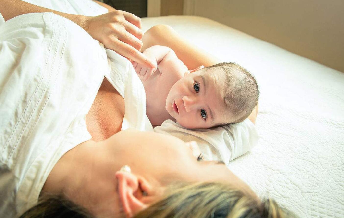 顺产挤压了脑袋有好处吗,顺产产道挤压对胎儿真的有好处吗