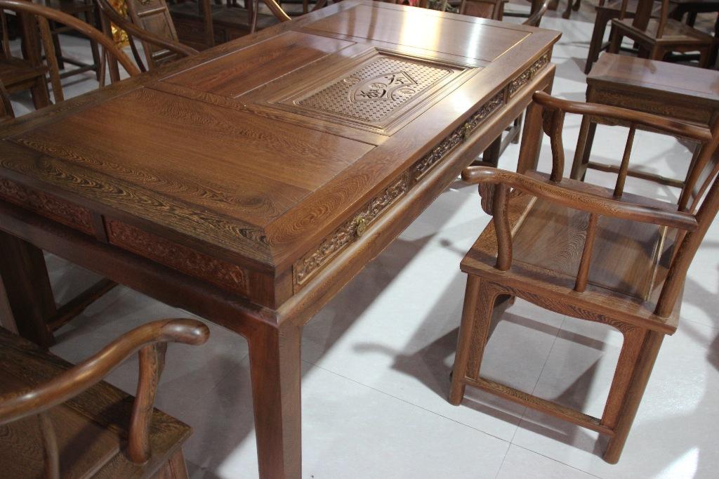 红木家具鸡翅木颜色,红木里鸡翅木排第几