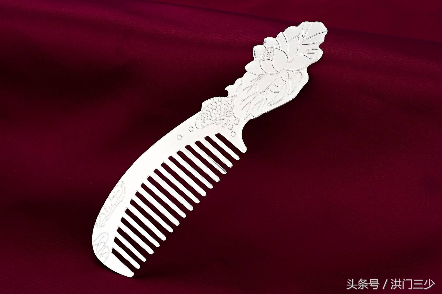 梳头用什么材质梳子好,用什么梳子梳头比较好