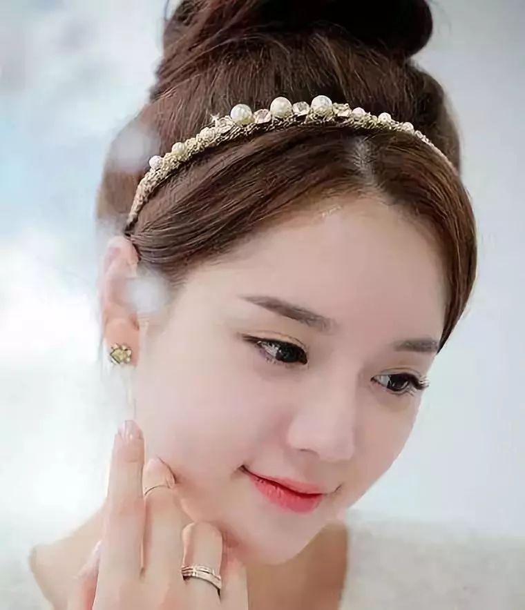 扎头发的20种办法,扎头发很多种方法的视频