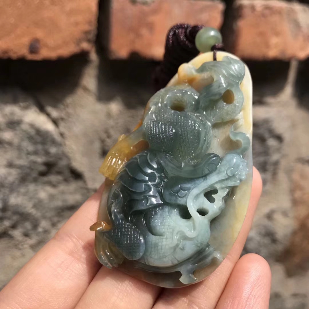 玉石鉴赏：如何给你手里的岫玉准确估值？