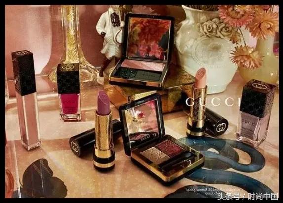 明人不说暗话下一句你知道吗,明人不说暗话这句话有多少人懂