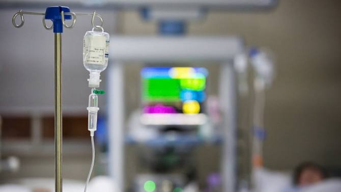 《我不是药神》被忽略的隐喻——疫苗、粮食与网约车