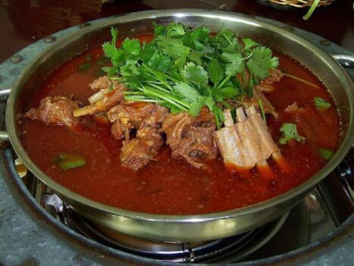 新乡葛记红焖羊肉正宗做法,羊班长菏泽店