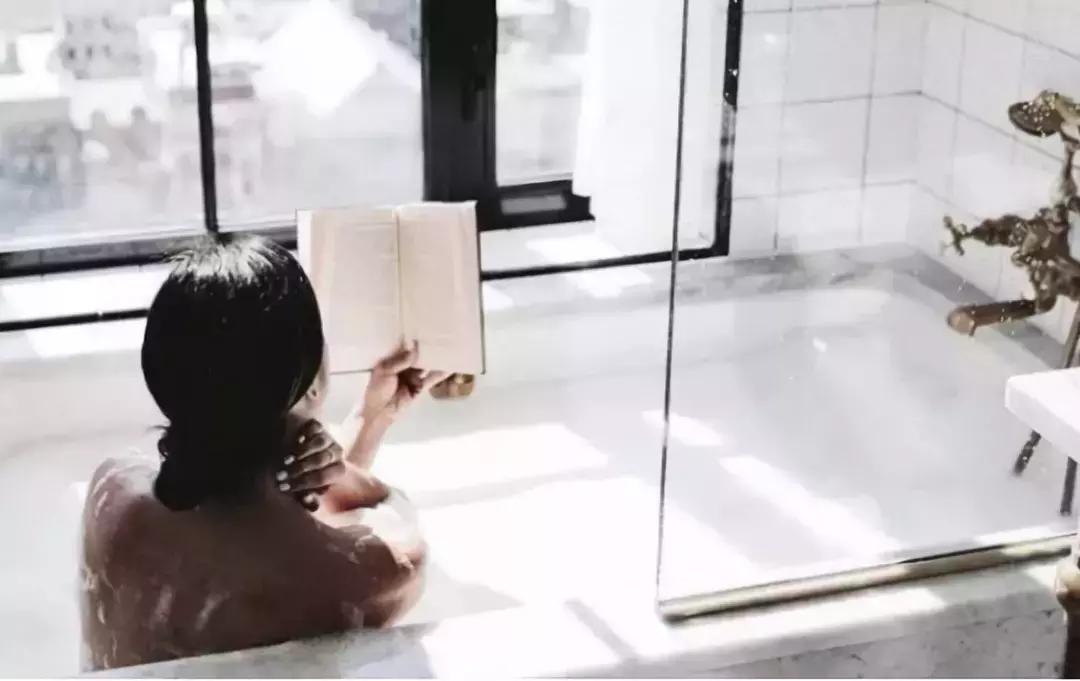 高逼格的浴缸,深不见底的浴缸