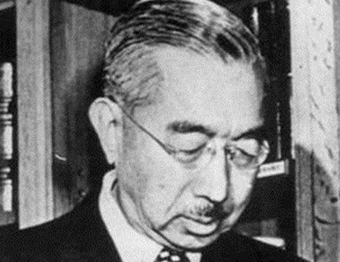 日本昭和天皇怎么死的,日本天皇死前说了六个什么字