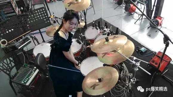 ps搞笑恶搞千万不要叫大神帮你p图,ps恶搞大神p图