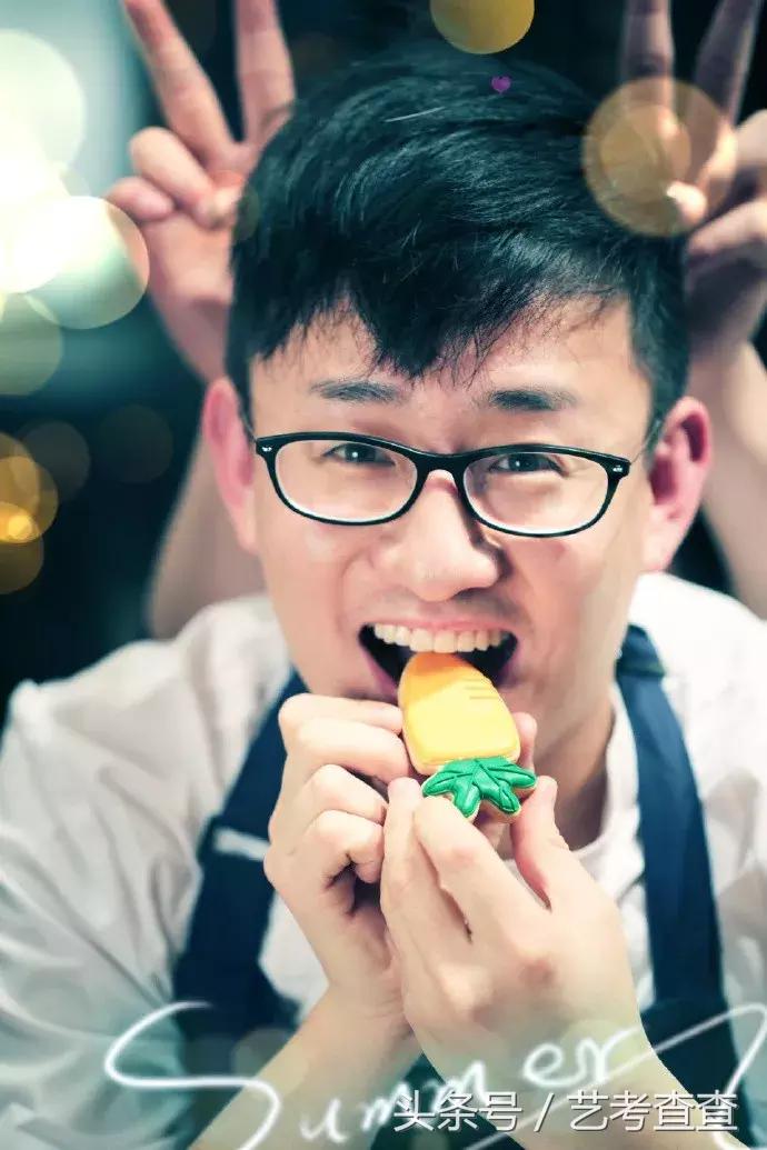 她做的甜品超级治愈,古风美人蛋糕