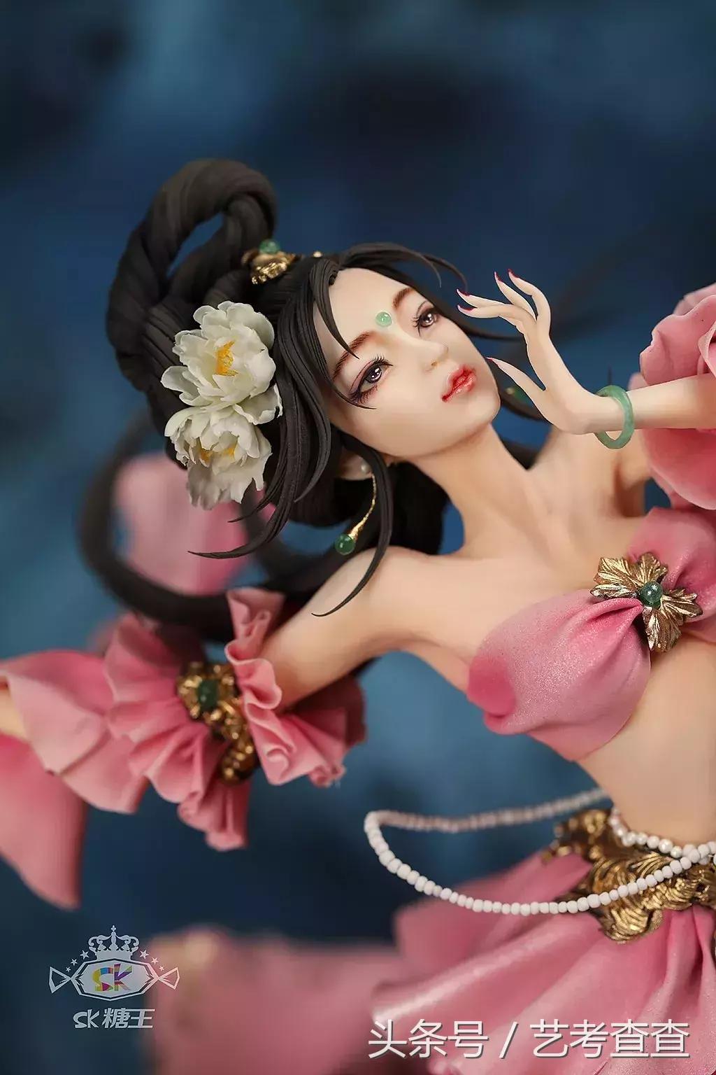 她做的甜品超级治愈,古风美人蛋糕