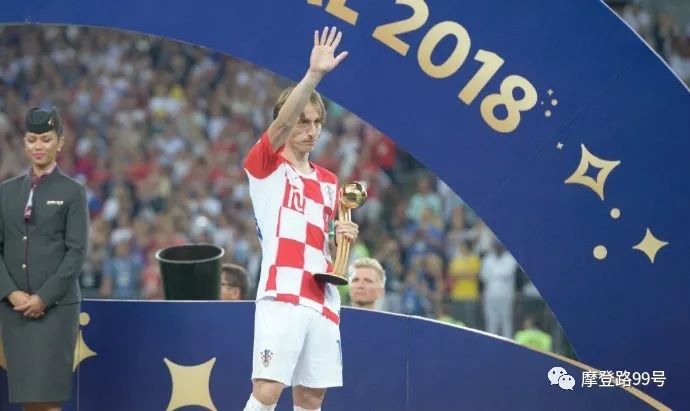 克罗地亚男人们的聊天中离不开的三个话题：政治、女人和足球