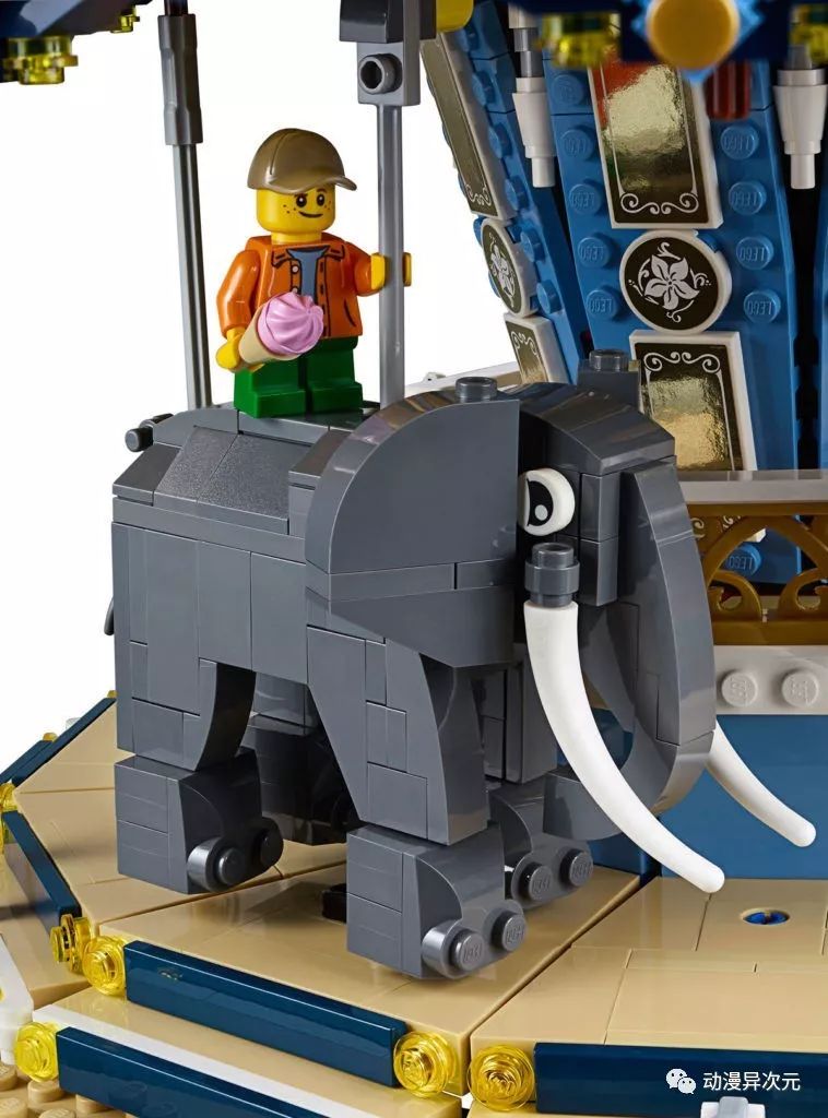 感受旋转木马的浪漫，乐高创意系列10257旋转木马