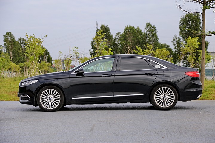 2017福特金牛座试驾油耗实测,福特金牛座试驾评测38号