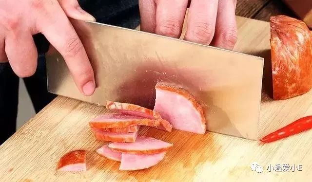 姣斿洟璐环鏍艰繕渚垮疁,姣斿洟璐洿鍥㈣喘