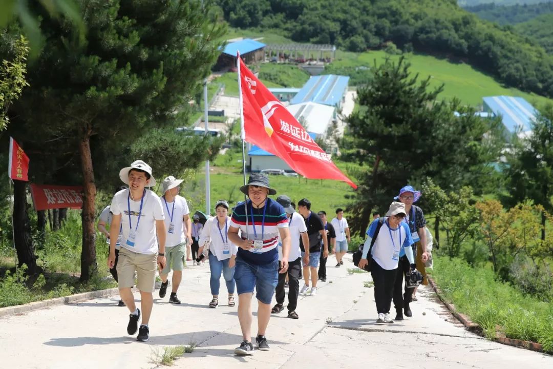 「V游延边」走进魅力龙井~品足球文化，赏大美风光，话全域旅游，牛！
