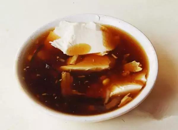天津豆腐脑和东北豆腐脑区别,北方的豆腐脑和老豆腐是一样的吗