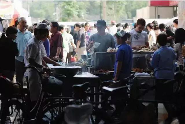 天津豆腐脑和东北豆腐脑区别,北方的豆腐脑和老豆腐是一样的吗