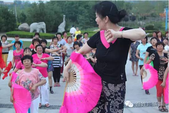 初学者跳舞9个慢动作,跳舞跟不上节奏反应慢怎么解决