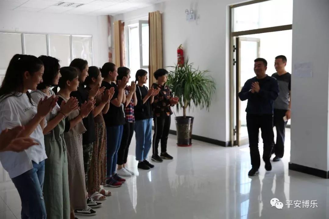 警营要闻丨深圳“博爱”助学团赴博乐市考察“博爱”助学活动