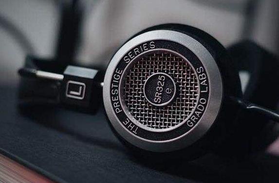 听摇滚入门耳机推荐,适合听摇滚和流行的耳机