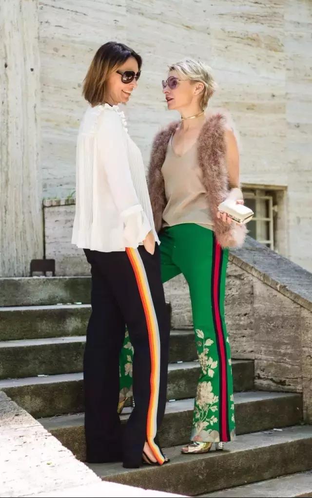 夏天开叉裙子里面可以穿牛仔裤,中长开叉裤裙穿搭