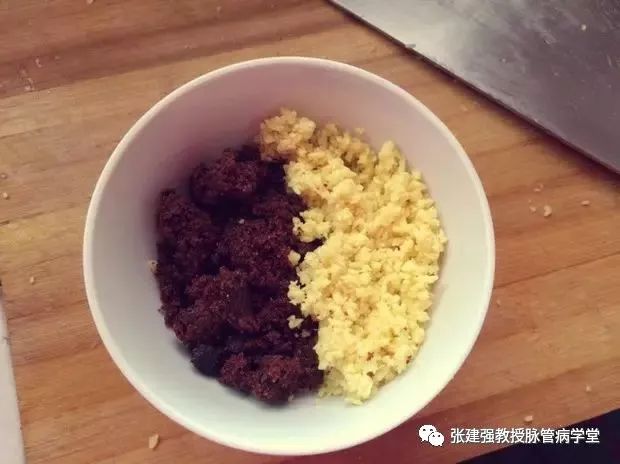 「杏林微科普」暴雨天,外出蹚水淋雨,小心得了脉管炎!