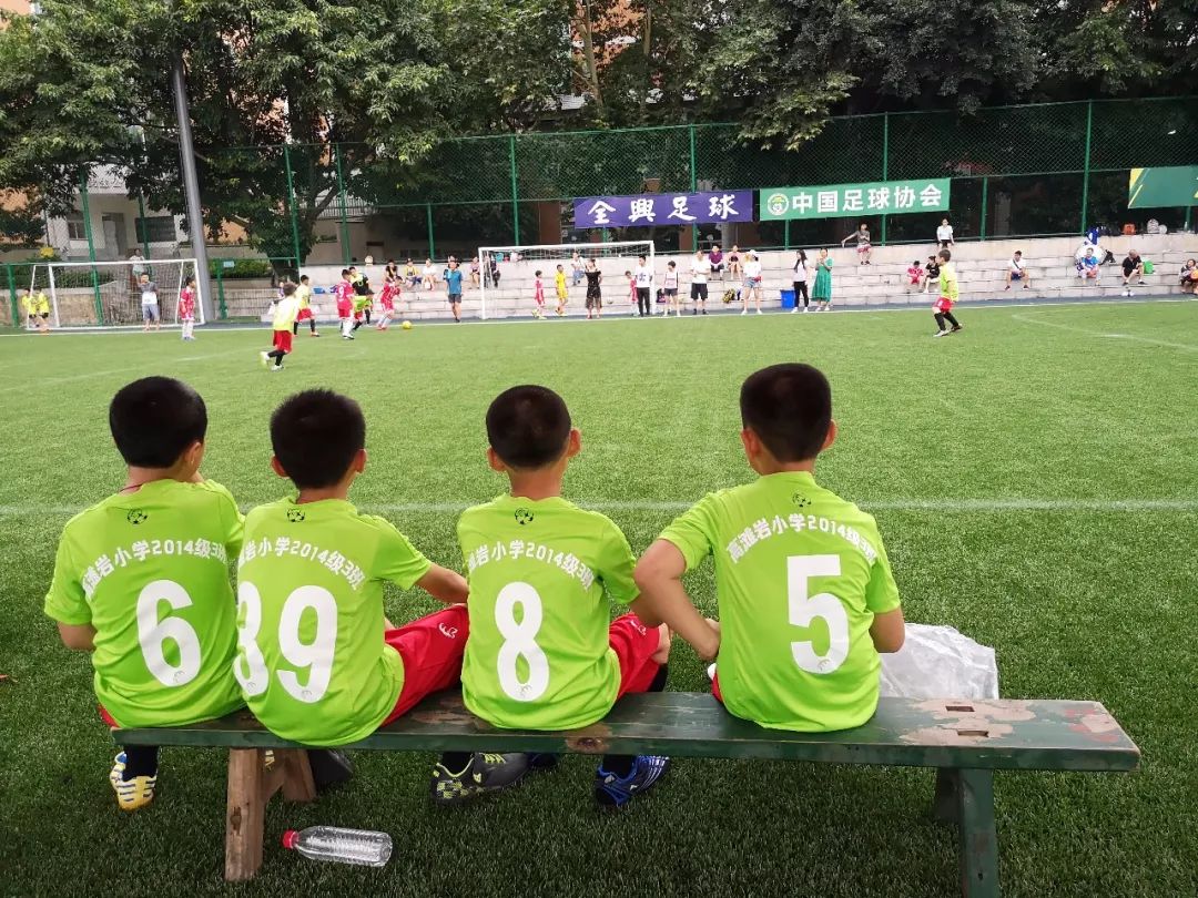 不负青春不负韶华砥砺前行,不负时光不负韶华砥砺前行