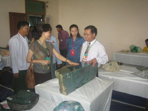 180亿的翡翠,翡翠原石估算方法