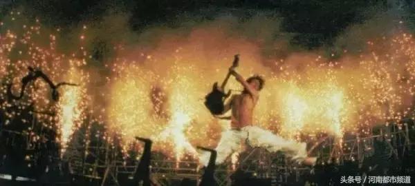 背起吉他的谢霆锋,才是我们记忆中的那个谢霆锋!