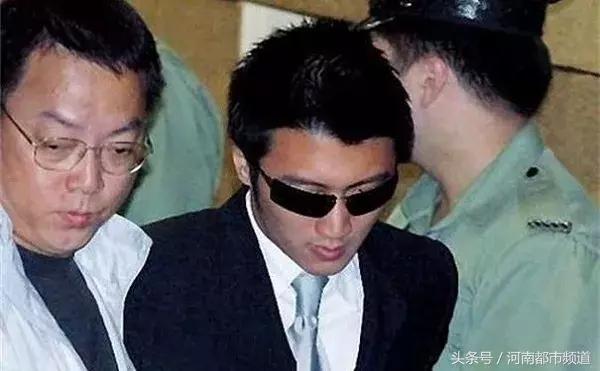 背起吉他的谢霆锋,才是我们记忆中的那个谢霆锋!