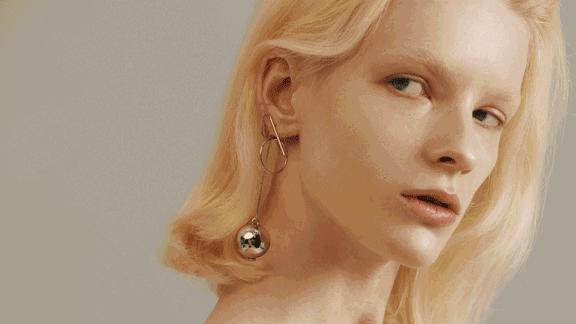 好看的皮囊千篇一律，有趣的耳环万里挑一！耳环选的好你脸最小！