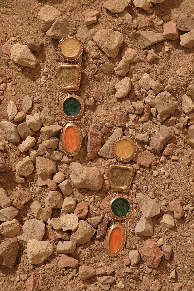 好看的皮囊千篇一律，有趣的耳环万里挑一！耳环选的好你脸最小！