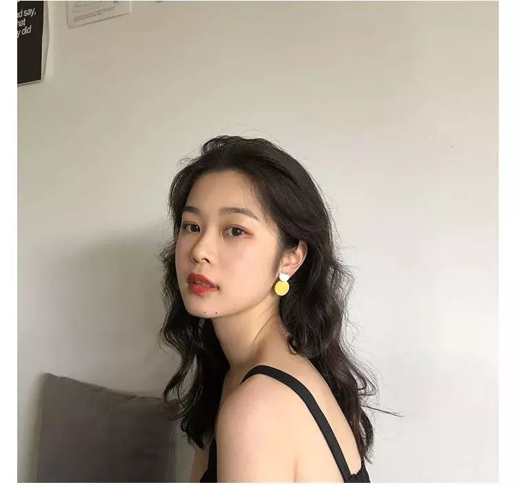 好看的皮囊千篇一律，有趣的耳环万里挑一！耳环选的好你脸最小！