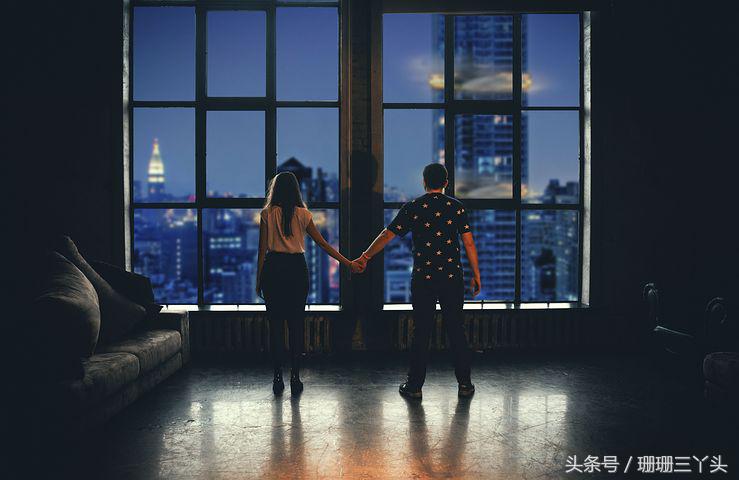 牵手旅行照片怎么拍,出门旅游情侣照怎么拍好看