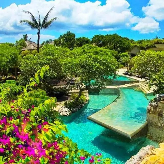 哇！最低300多元，就能飞出国一趟！下半年，你能休的假都在这里