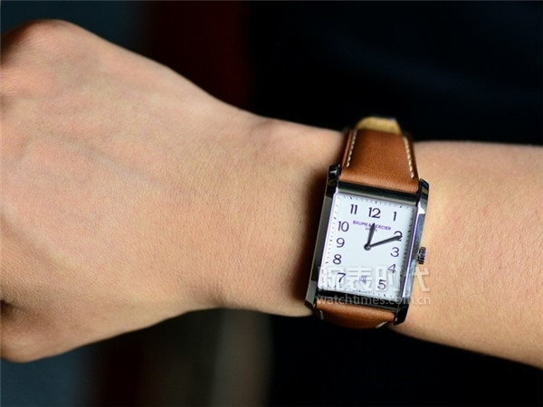 万元以内买石英表还是机械表,万元值得入手经典手表