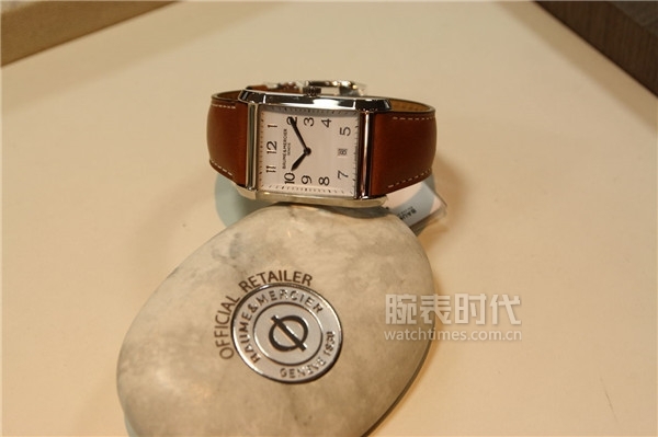 万元以内买石英表还是机械表,万元值得入手经典手表